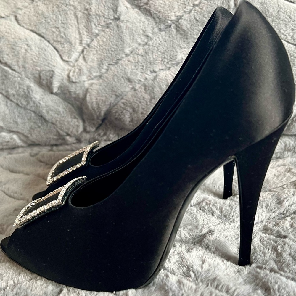 Saint Laurent Elegant Black Peep Toe Heels with Sparkling Accents